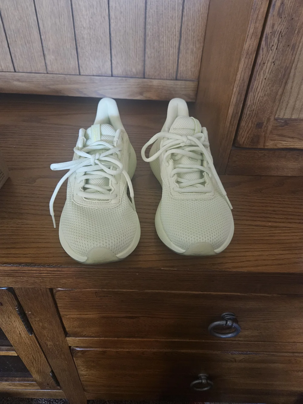 Reebok DMX Lightweight Athletic Sneakers in Lime Green - Worn Once!